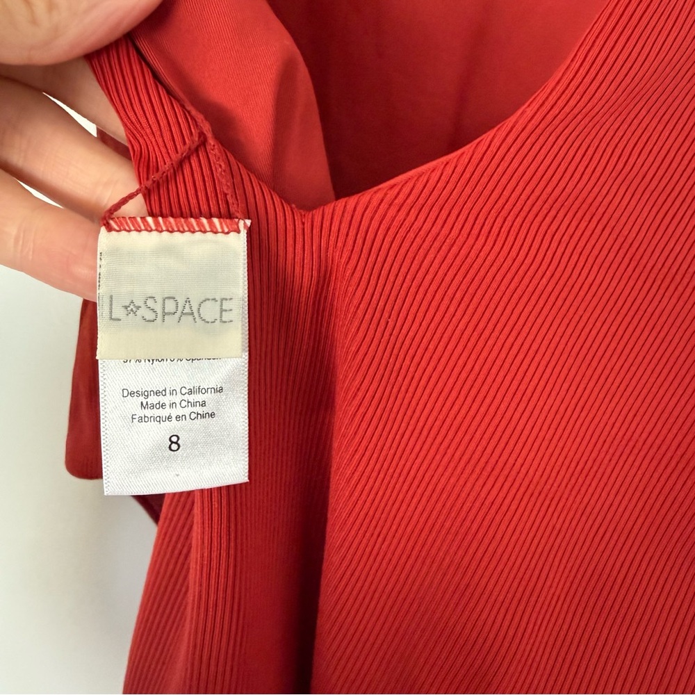 NWOT l*space Women’s Red One-Piece Ribbed Swimsuit - Picture 4 of 4